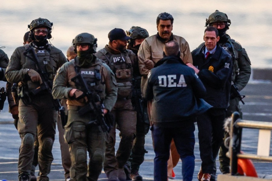 Μαδούρο: «Είμαι αθώος» – Ξεκίνησε η ακροαματική διαδικασία – Με στολές κρατουμένου ο ίδιος και η σύζυγός του