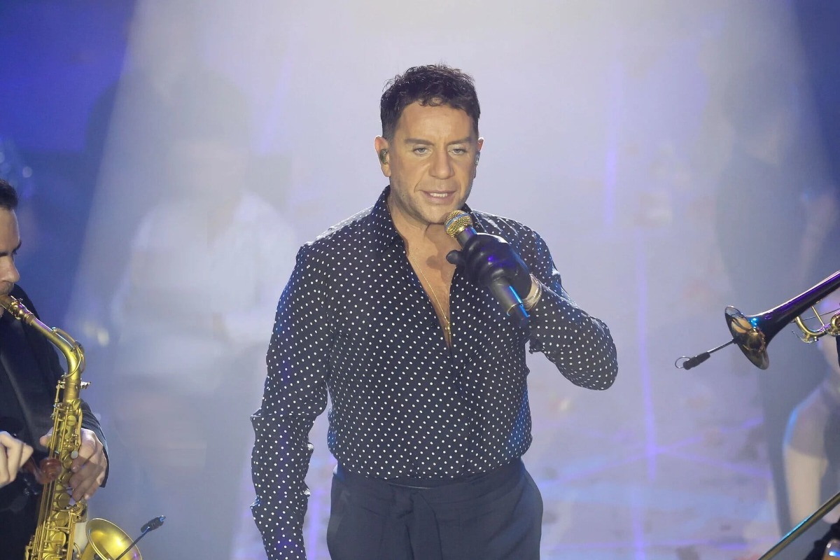 Υπόθεση Μαζωνάκη: Ο εισαγγελέας ζητά διευκρινίσεις από τον 21χρονο για τη μήνυση σε βάρος του τραγουδιστή