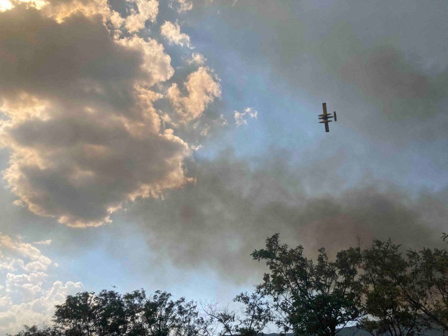 Μεγάλη φωτιά στο Καλαπόδι Φθιώτιδας: 112 για εκκένωση του οικισμού Σφάκα, ενισχύονται συνεχώς οι δυνάμεις