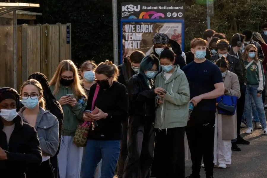 Συναγερμός στη Βρετανία: Αυξήθηκαν σε 27 τα κρούσματα μηνιγγίτιδας - Δύο νέοι άνθρωποι έχουν χάσει τη ζωή τους - Σε εξέλιξη μεγάλη εκστρατεία εμβολιασμού