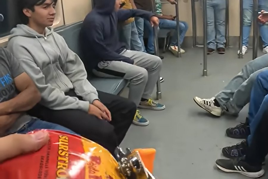 Μεξικό: Επίθεση σε YouTuber Prankedy που άνοιξε στο Μετρό το «πιο βρωμερό φαγητό του κόσμου»