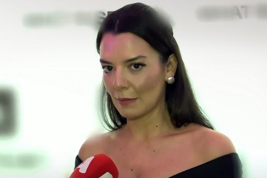 Νικολέττα Ράλλη: «Με τον πρώην σύζυγό μου μένουμε ακόμα στο ίδιο σπίτι»
