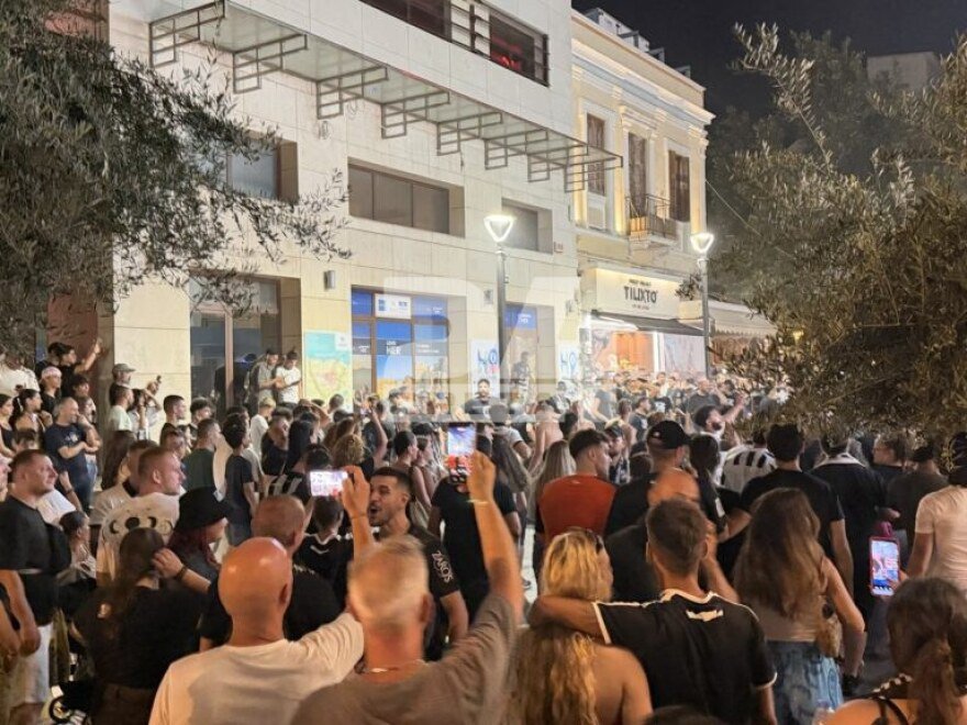 Νύχτα γιορτής στο Ηράκλειο για την κατάκτηση του Super Cup από τον ΟΦΗ, δείτε βίντεο και φωτογραφίες