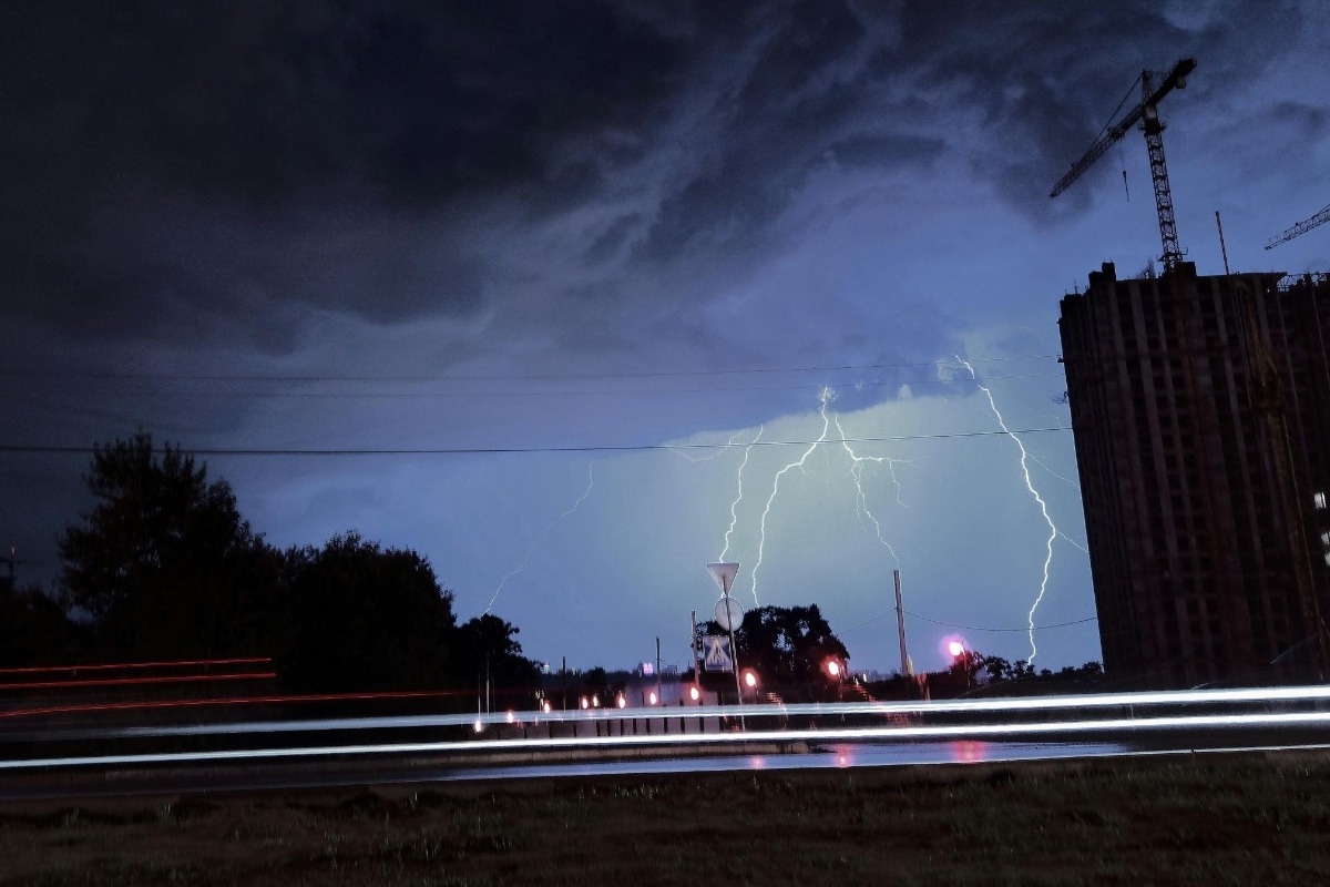 Κόκκινος Συναγερμός για 5 Περιφέρειες λόγω Σφοδρής Κακοκαιρίας – Έκτακτο Δελτίο της ΕΜΥ