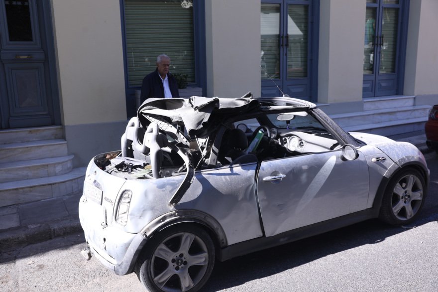 Πλάκα: Αγωνία για πέντε άτομα που αγνοούνται μετά την έκρηξη, ηλικιωμένο ζευγάρι έμενε στον δεύτερο όροφο του κτηρίου