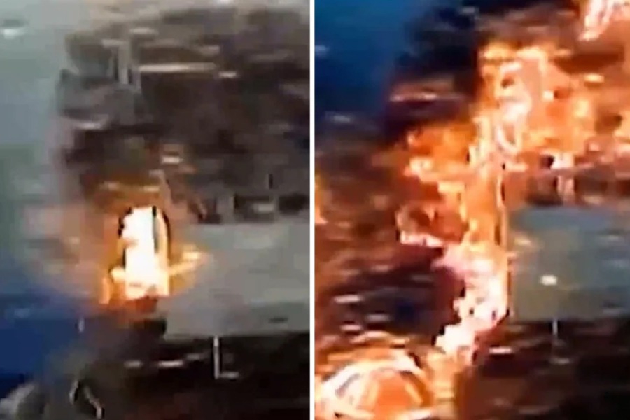 Συγκλονιστικό βίντεο από τη σύγκρουση πλοίων και την έκρηξη που ακολούθησε - Δεξαμενόπλοιο εμβολίζεται από πλοίο μεταφοράς εμπορευματοκιβωτίων