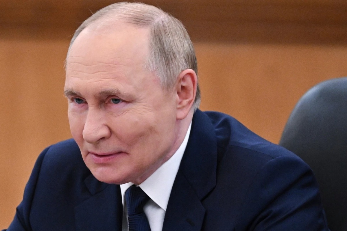 Βόμβα Πούτιν: Κόβω τις πληροφορίες στο Ιράν αν αφήσετε την Ουκρανία - Ο Βλαντιμίρ Πούτιν φέρεται να πρότεινε στις ΗΠΑ να σταματήσει τη ροή κρίσιμων πληροφοριών προς το Ιράν, με αντάλλαγμα το πάγωμα της αμερικανικής βοήθε