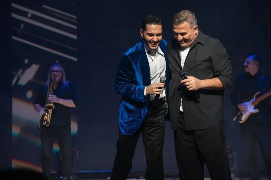 Αντώνης Ρέμος: Πρόβλημα υγείας τον κρατάει εκτός πίστας – «Με έχει καταβάλει αρκετά»