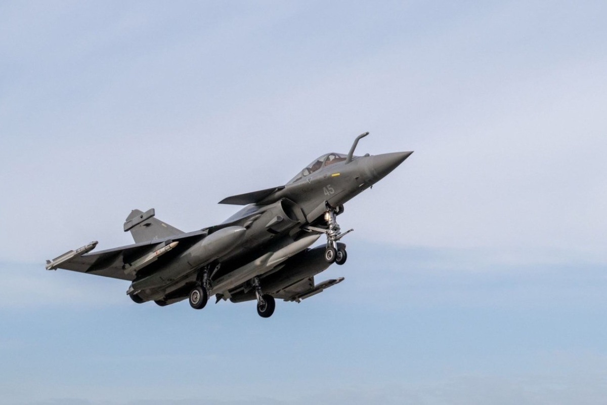 Ρωσία: Προειδοποιεί Ευρώπη και Ελλάδα να μην φιλοξενήσουν γαλλικά βομβαρδιστικά με πυρηνικά όπλα - Ο Γάλλος πρόεδρος Εμμανουέλ Μακρόν ανακοίνωσε τον Μάρτιο σχέδια επέκτασης του πυρηνικού οπλοστασίου της χώρας του