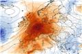 Καιρός: Το ECMWF «κλειδώνει» καύσωνα... εκτός Ελλάδας - Ο ρόλος του αντικυκλώνα για τη χώρα μας