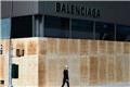 Σκάνδαλο στη Balenciaga: Οι καταγγελίες που οδήγησαν στην απόλυση κορυφαίου στελέχους
