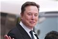 «Εκτοξεύτηκε» η SpaceX: Ο Έλον Μασκ είναι επισήμως ο πρώτος τρισεκατομμυριούχος στην ιστορία