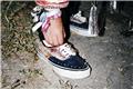 Vans: Η παγκόσμια καμπάνια «Off The Wall» επιστρέφει με πρωταγωνιστή το εμβληματικό Authentic