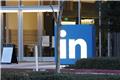 LinkedIn: Κρυφός κώδικας ελέγχει ποιες επεκτάσεις έχει ο browser σας, σύμφωνα με έρευνα