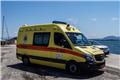 Σοβαρός τραυματισμός 45χρονου σε παραλία στα Χανιά, υπέστη κάταγμα στον αυχένα παίζοντας με το ανιψάκι του
