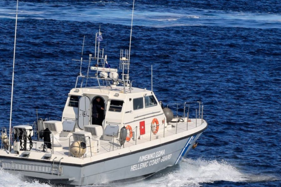 Σάμος: Νεκρός μετανάστης από το Σουδάν - Διασώθηκαν 35 ακόμη άτομα - Τα υπόλοιπα 35 άτομα που επέβαιναν στη λέμβο μεταφέρθηκαν στην ΚΕΔ Ζερβού, για να πραγματοποιηθεί η προβλεπόμενη καταγραφή
