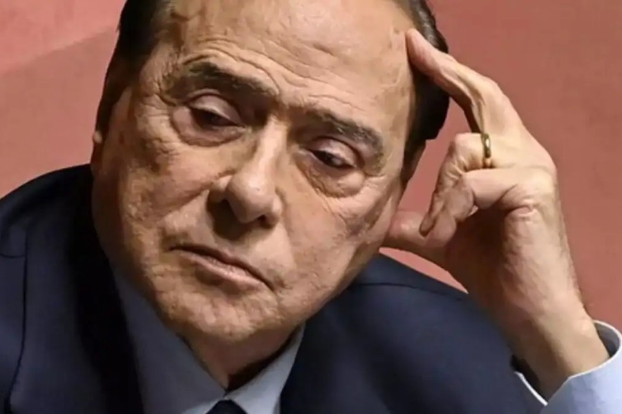 Όταν ο Επστάιν κάλεσε τον Μπερλουσκόνι στα πάρτι του: «Όχι ευχαριστώ, τα κορίτσια επιστρέφουν μόνα τους στο σπίτι μου» - «Δεν υπάρχει λόγος απαγωγής» - Σοκ από την ατάκα του Ιταλού πρώην πρωθυπουργού