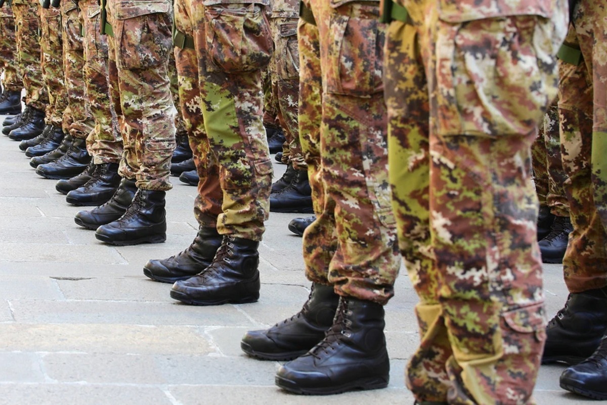 Τι θα περιλαμβάνει το αναβαθμισμένο συσσίτιο των φαντάρων: Θα λαμβάνουν ημερησίως έως και 3.200 θερμίδες - Βάσει του νέου δόγματος των Ενόπλων Δυνάμεων, θα υπάρχει διαφοροποίηση στο διατροφολόγιο των στρατεύσιμων ανάλογα με τη σωματική καταπόνηση και το στά