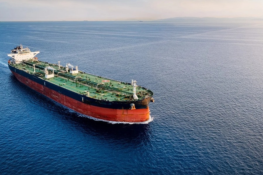 Το Πακιστάν πρότεινε σε πλοία να υψώσουν τη σημαία του για να περάσουν με ασφάλεια από τα Στενά του Ορμούζ - Το Ισλαμαμπάντ άρχισε, σύμφωνα με το Bloomberg, να επικοινωνεί με μεγάλους εμπορικούς διαμεσολαβητές για να δει αν υπήρχαν πλοία που θα μπορούσαν να π