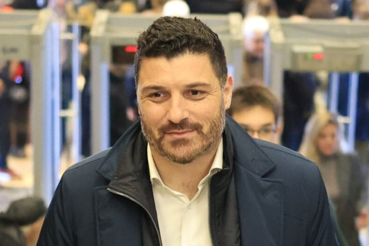 Αποχώρησε κι επισήμως από τον ΣΥΡΙΖΑ ο Διονύσης Τεμπονέρας - Εδώ και έναν χρόνο είχε παραιτηθεί από τα όργανα του κόμματος.