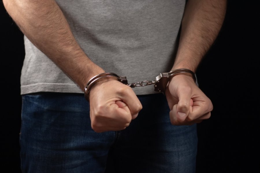 Θεσσαλονίκη: 43χρονος ξυλοκόπησε τη σύζυγό του και συνελήφθη να οδηγεί το αυτοκίνητό της μεθυσμένος - Ο 43χρονος φέρεται να απείλησε την 39χρονη σύζυγό του και να άσκησε σε βάρος της σωματική βία