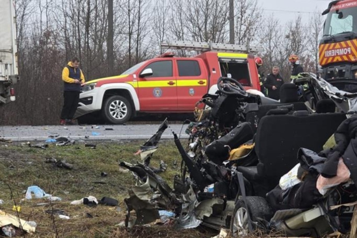 ΠΑΟΚ: Οπαδοί του Δικεφάλου επιστρέφουν από την Ουγγαρία στην Τιμισοάρα για να βρεθούν δίπλα στους τραυματίες - Φίλοι του ΠΑΟΚ, που προπορευόταν στο ταξίδι προς τη Λιόν, συγκλονισμένοι από τον θάνατο των συνοπαδών τους επιστρέφουν προς τον τόπο του δυστυχήματος