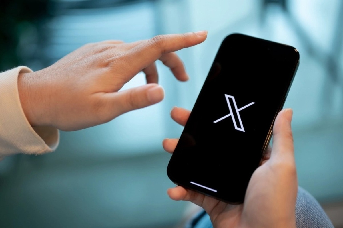 Επανήλθε το Χ μετά από σχεδόν δύο ώρες