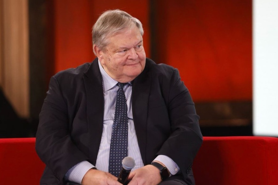 Ευάγγελος Βενιζέλος: Πρέπει η χώρα να καταστεί έστω τυπικά διακυβερνήσιμη πριν το Σύνταγμα καταστεί αναθεωρήσιμο