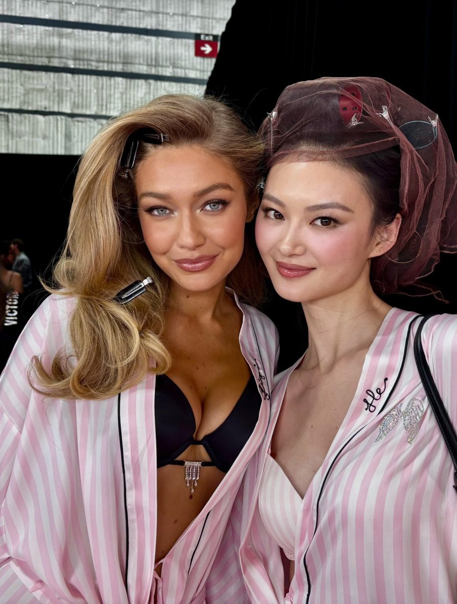 victorias-secret-2.jpg