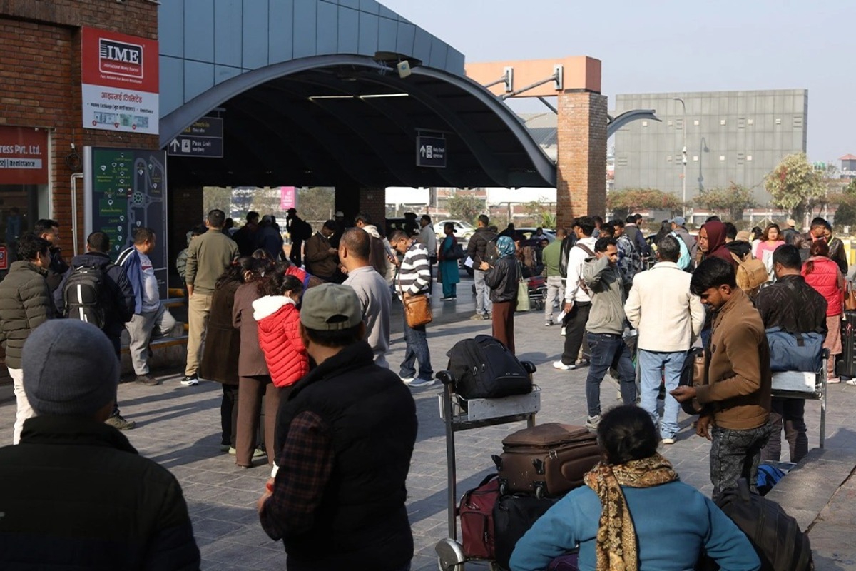 Αεροπορικό χάος στη Μέση Ανατολή: Ταλαιπωρία για εκατοντάδες χιλιάδες επιβάτες, ακυρώσεις πτήσεων και κλειστοί εναέριοι χώροι - Κλειστοί εναέριοι χώροι και βασικά αεροδρόμια-κόμβοι, χιλιάδες ακυρώσεις και καθυστερήσεις σε παγκόσμιο επίπεδο