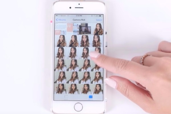 Οι fashion bloggers σας δείχνουν πώς να βγάλετε την τέλεια selfie