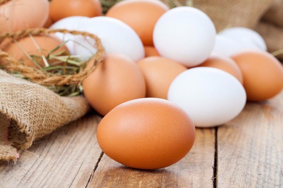 Τι διαφορά έχουν τα καφέ αυγά από τα άσπρα;