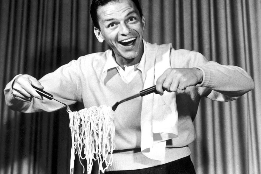 Πώς έφτιαχνε ο Frank Sinatra την περιβόητη επική μακαρονάδα του