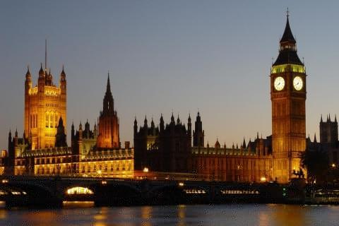 Γέρνει το Big Ben!