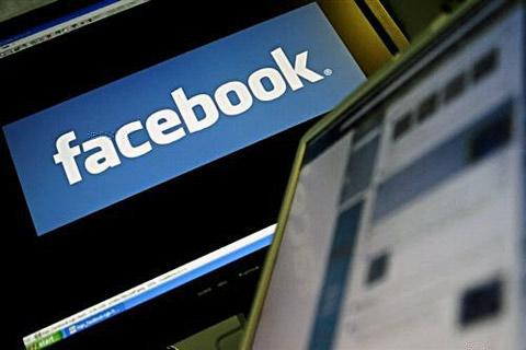 Απόλυση χωρίς αποζημίωση, λόγω facebook!