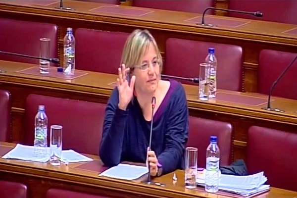 Θρίλερ στην ψηφοφορία στη Βουλή - Διαφοροποίση και παραίτηση της Κατριβάνου του ΣΥΡΙΖΑ
