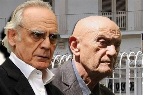 «Καίει» Ακη ο... εξάδελφος!