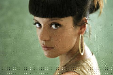 Στο νοσοκομείο η Lily Allen