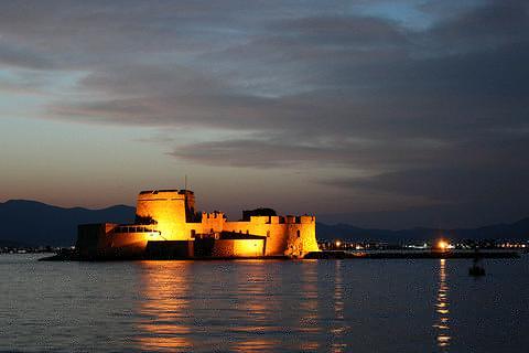 Το Μπούρτζι ετοιμάζεται να `ξαναζήσει`