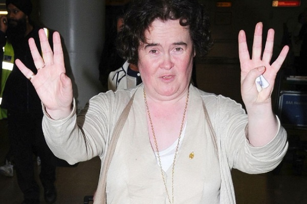 Γιατί καταρρέει η Susan Boyle; - Τι γίνεται με τη φωνή που μάγεψε τη Βρετανία...