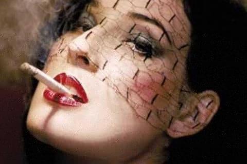 Παραλήρημα για την Dita Von Teese!