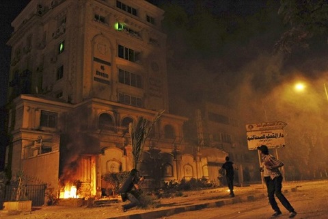 Τουλάχιστον επτά νεκροί σε συγκρούσεις στην Αίγυπτο  - Και περίπου 600 τραυματίες...