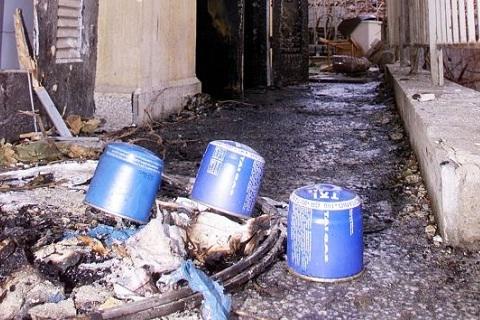 Μπαράζ επιθέσεων με γκαζάκια στα σπίτια 5 δημοσιογράφων