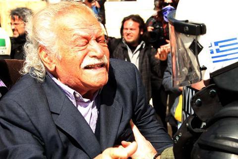 Ρεκόρ προπηλακισμών δημοσίων προσώπων το 2010