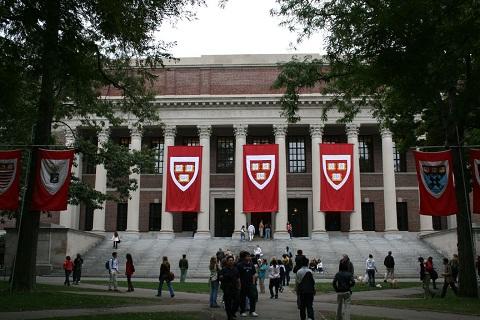 Το Harvard αποκτά και... Kιnky Sex CΙub!