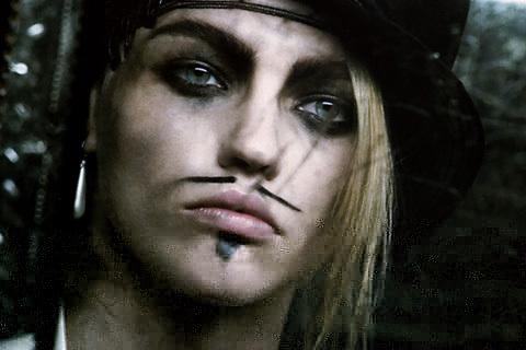 Το video που οδήγησε τον John Galliano στην έξοδο του οίκου Dior