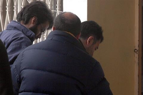ΔΕΙΤΕ: Υποβασταζόμενος μετήχθη στις φυλακές ο Λαυρεντιάδης 