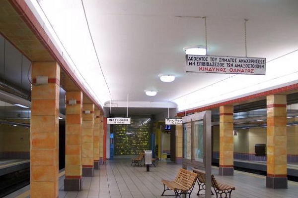 Καταγγελία ότι ελεγκτής χαστούκισε άνεργη γιατί δεν είχε να πληρώσει για το εισιτήριο