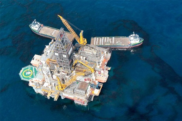 Εσοδα έως και 150 δισ. ευρώ από τα κοιτάσματα υδρογονανθράκων στη δυτική Ελλάδα