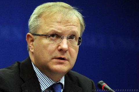 Δημοσιογράφοι στη... σάουνα με τον Olli Rehn!